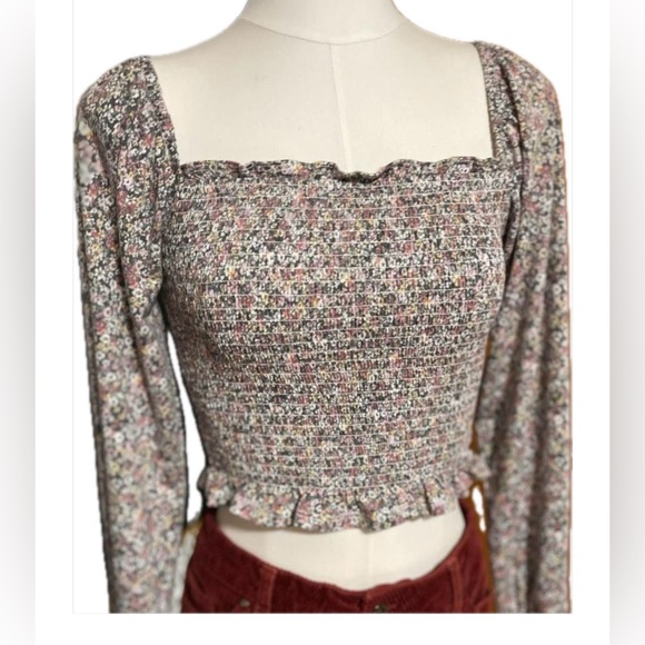 SO Tops - SO Floral Smocked Top